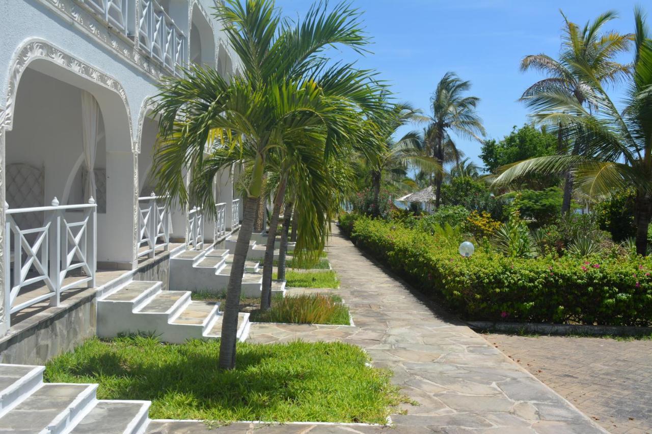 Twiga Beach Resort Ватаму Екстер'єр фото