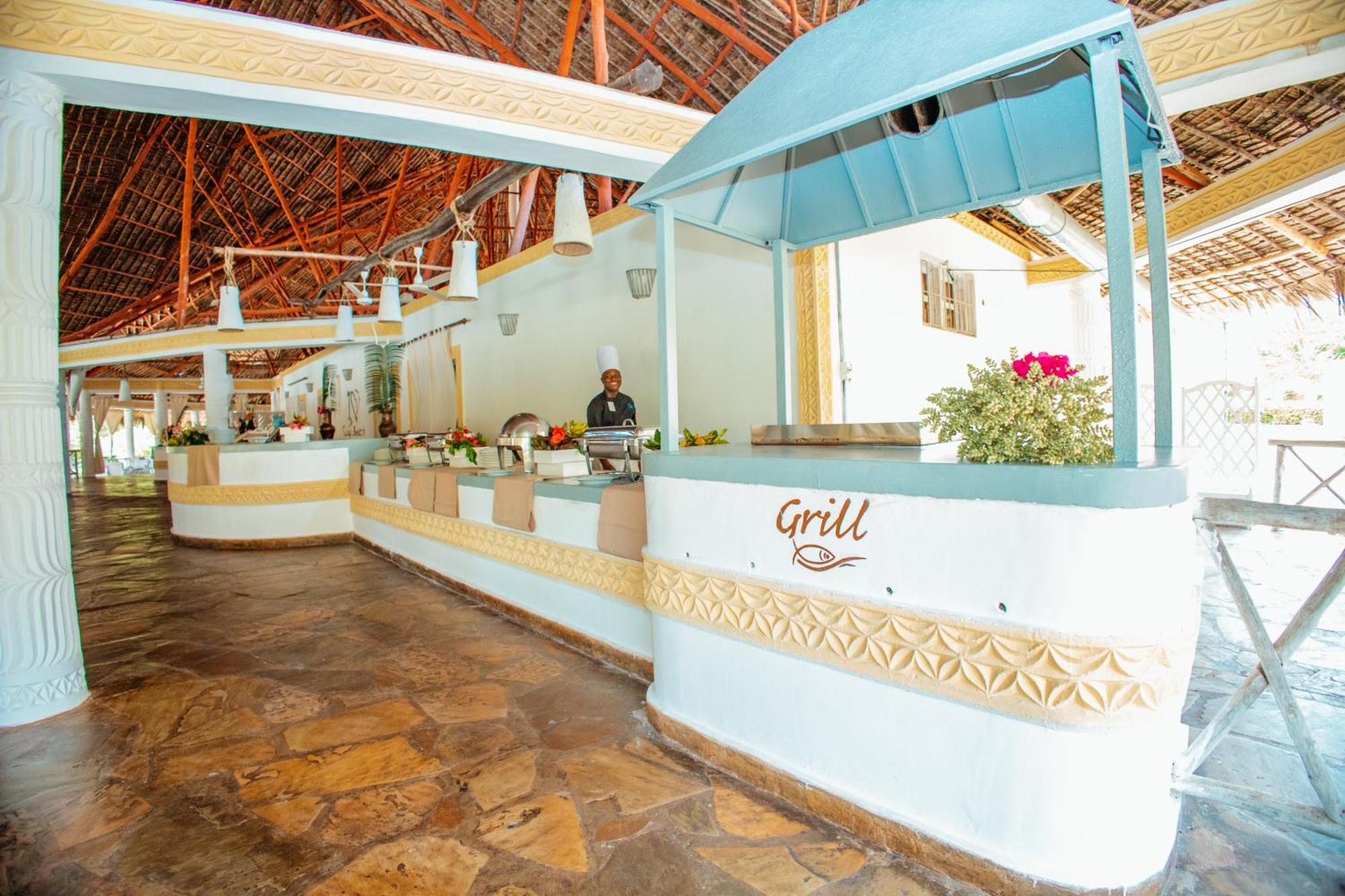 Twiga Beach Resort Ватаму Екстер'єр фото