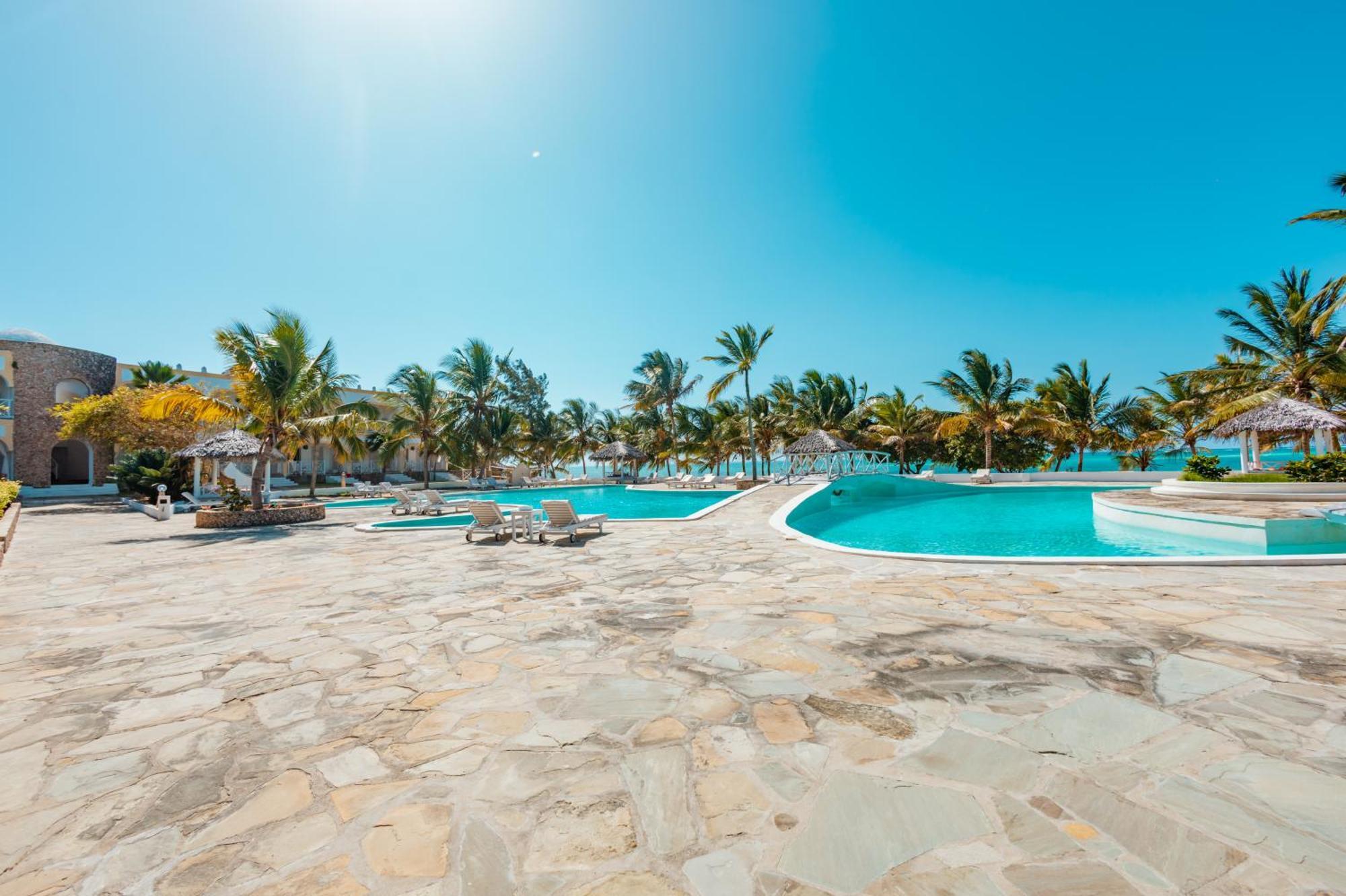 Twiga Beach Resort Ватаму Екстер'єр фото